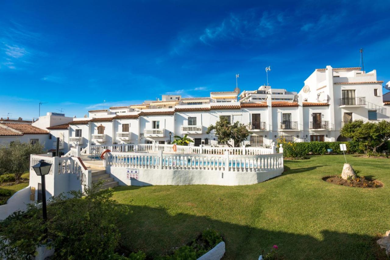 Апартаменты Hacienda 19 Menyber Нерха Экстерьер фото