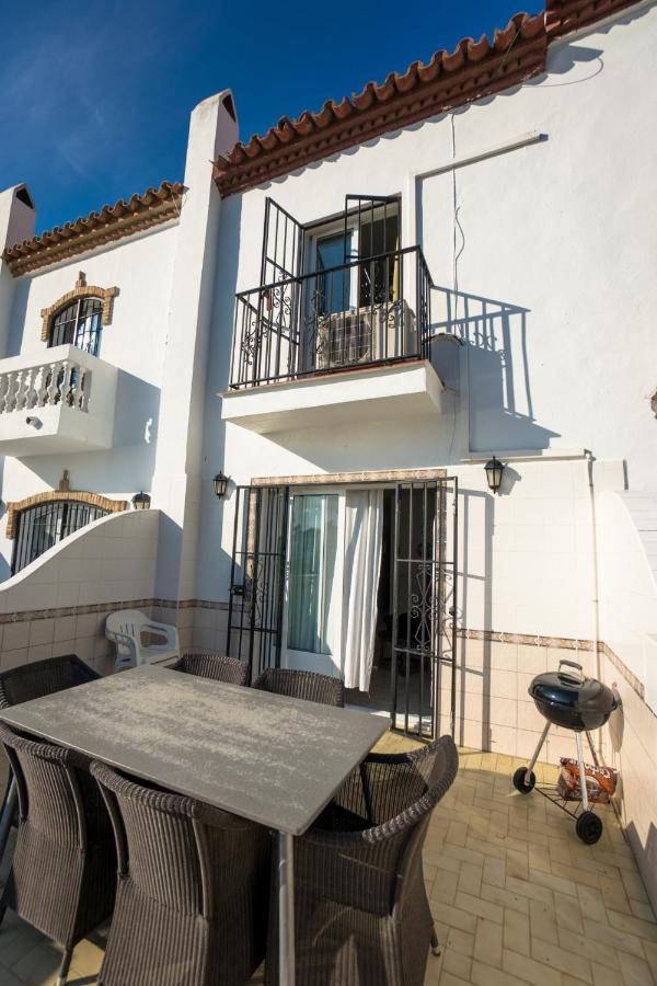 Апартаменты Hacienda 19 Menyber Нерха Экстерьер фото